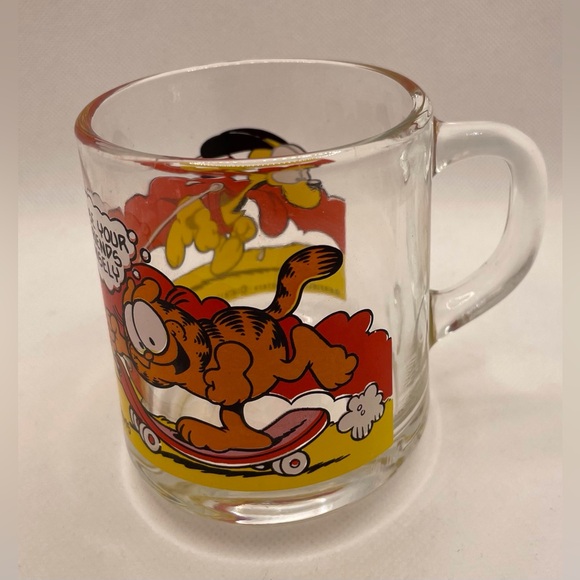 Vintage McDonalds Garfield Collectors Mug 1978 - Picture 3 of 11
